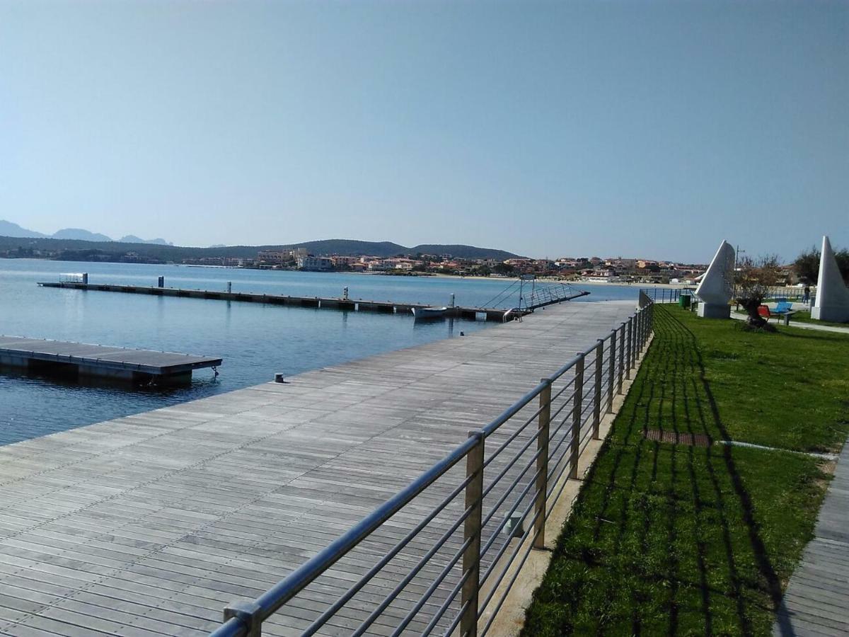 Casa Victoria Daire Golfo Aranci Dış mekan fotoğraf